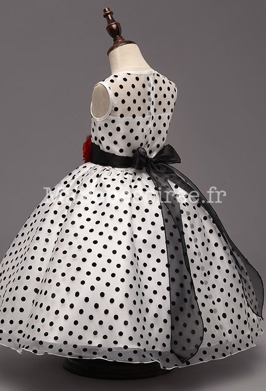 Robe de cortege a pois manches courtes