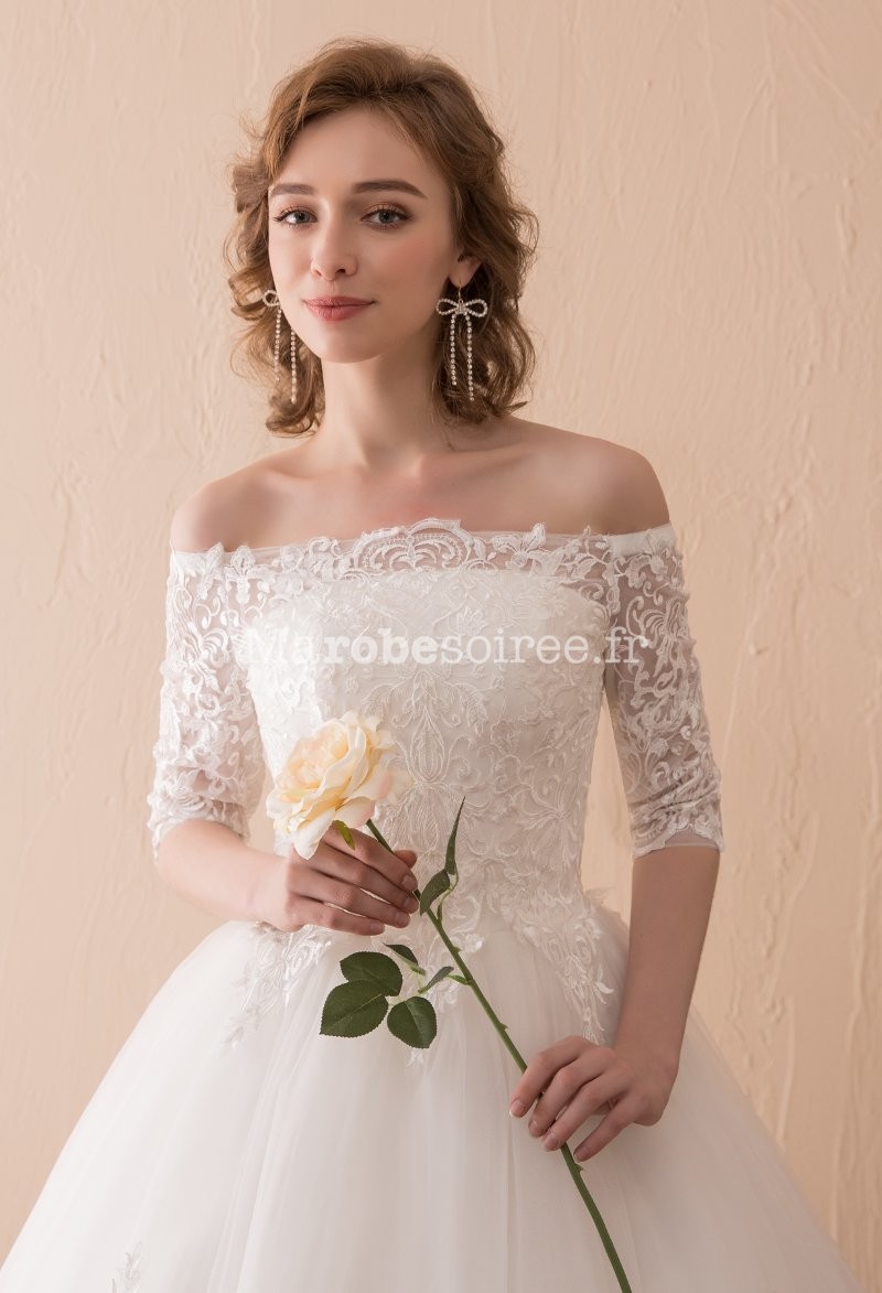 robe de mariee princesse dentelle manches longues broderie