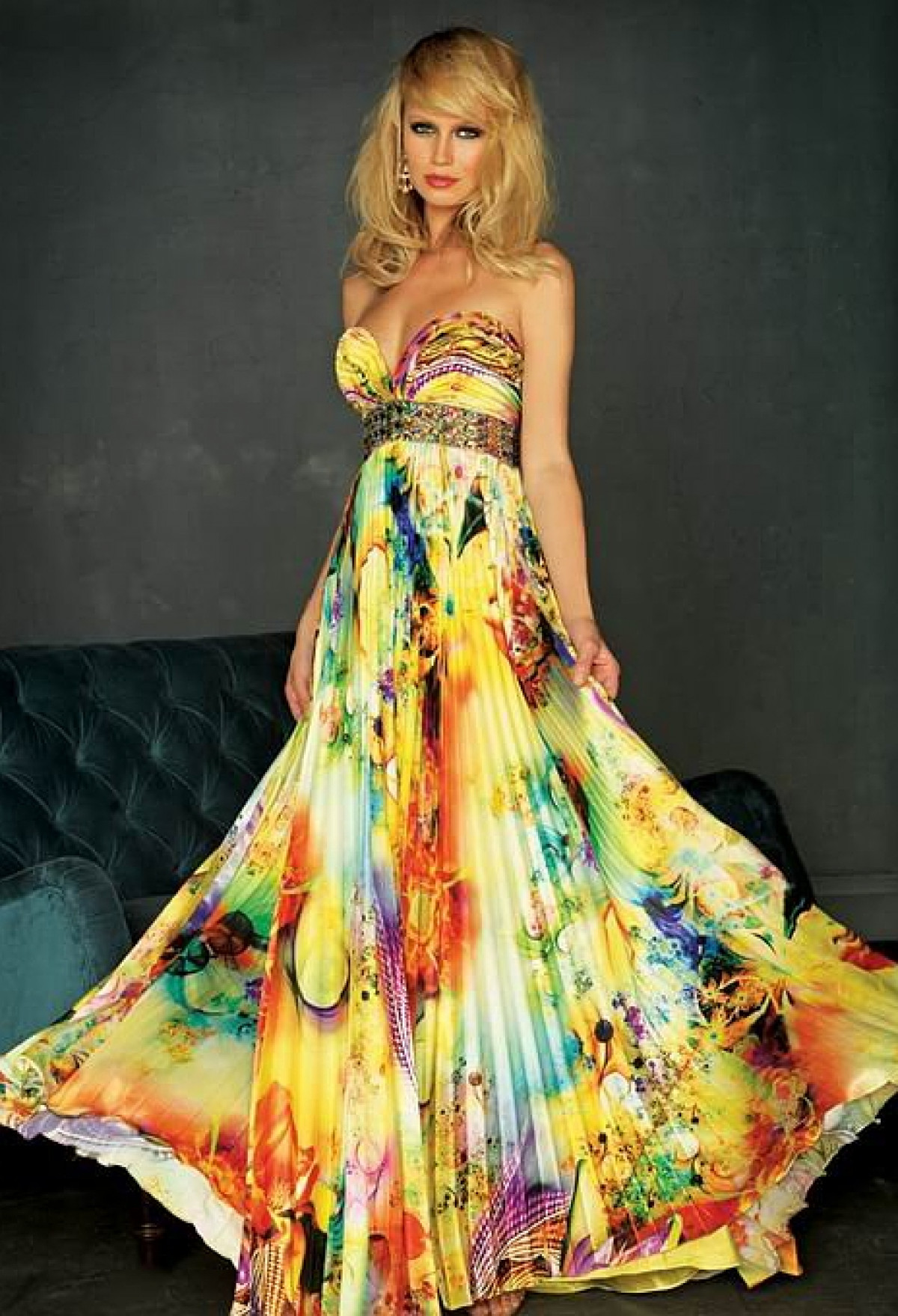 платья цветные длинные. длинные летние платья цветные. платье eva davidova вечернее длинное. платья цветные длинные. цветное платье.