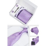 Coffret cravate à rayures et accessoires Réf C60