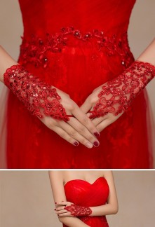 gants de mariage rouge en dentelle - réf. S57