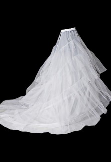 jupon pour les robes de mariée avec traîne