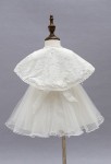 Petite robe blanche avec cape - dos 