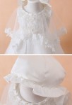 Petite robe baptême blanche avec bonnet - zoom 