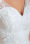 Robe de mariée bustier décolleté 