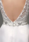 Robe de mariée glamour avec dos décolleté - détail dos 