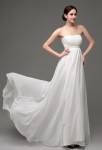 Robe de mariée simple avec traine 