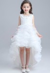 Magnifique robe blanche pour jeune fille longueur asymétrique 